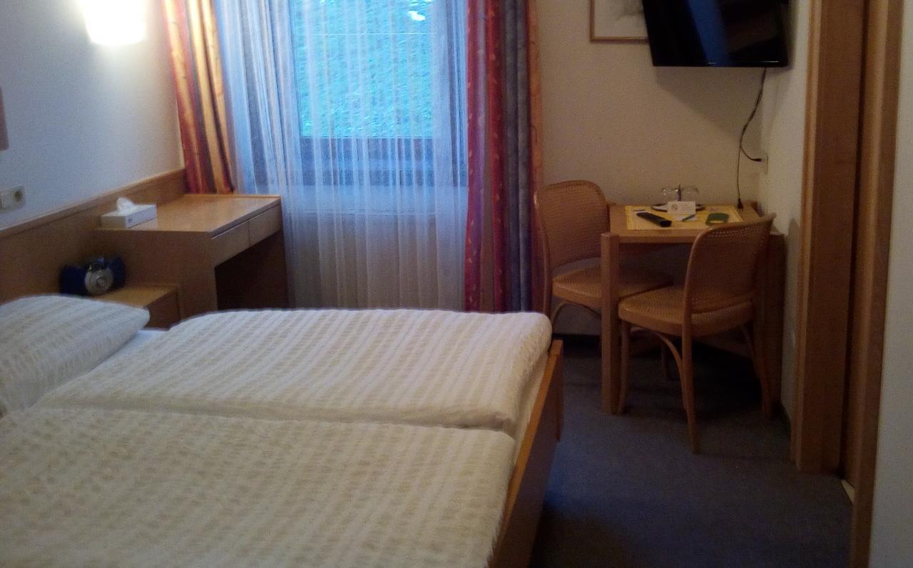 Hotel Zum Goldenen Hirschen Goestling an der Ybbs Ngoại thất bức ảnh