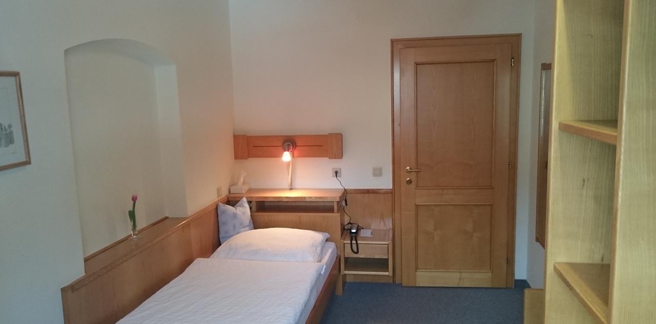 Hotel Zum Goldenen Hirschen Goestling an der Ybbs Ngoại thất bức ảnh