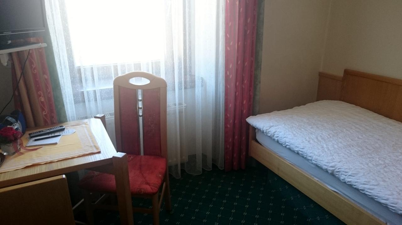 Hotel Zum Goldenen Hirschen Goestling an der Ybbs Ngoại thất bức ảnh