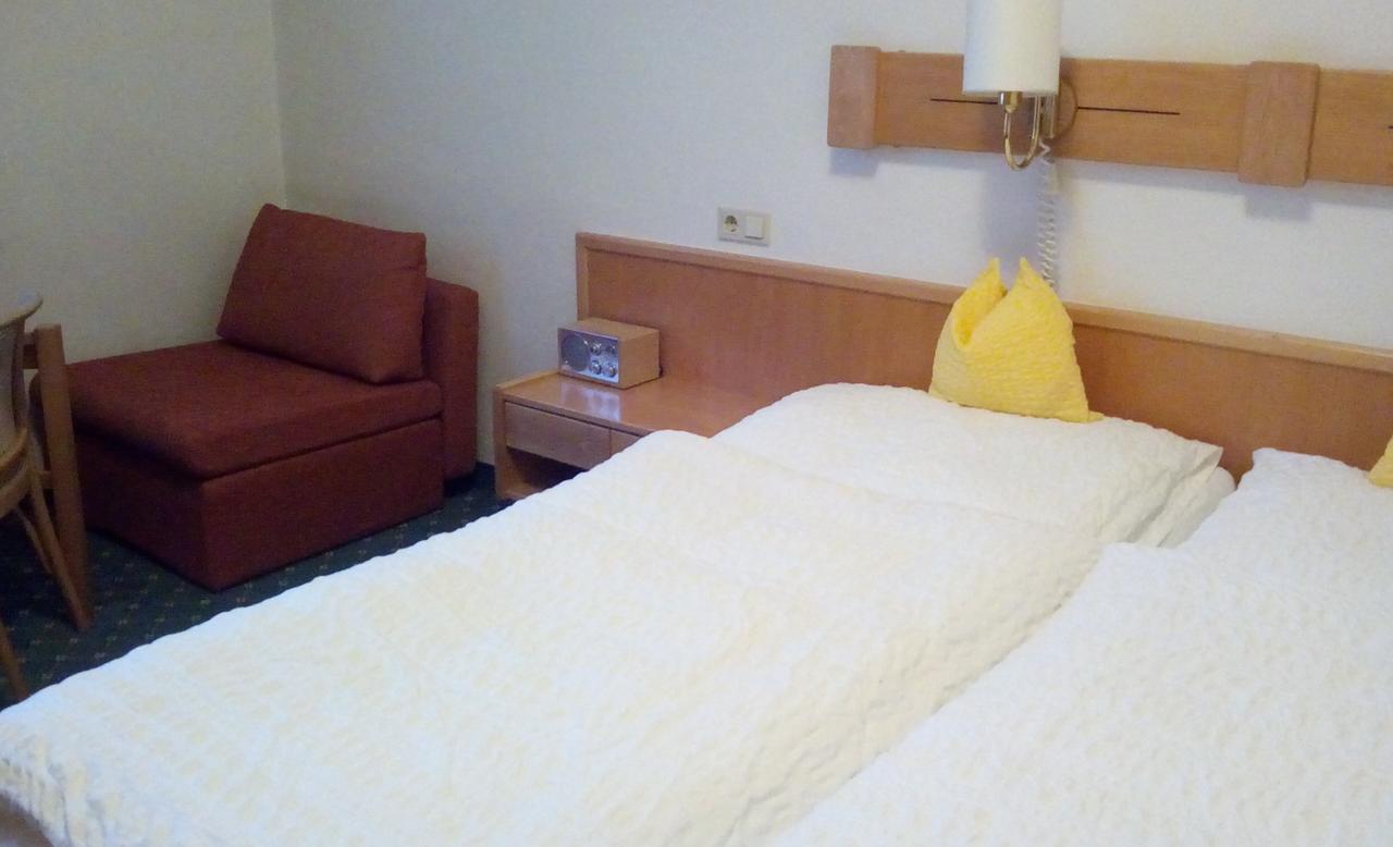 Hotel Zum Goldenen Hirschen Goestling an der Ybbs Ngoại thất bức ảnh