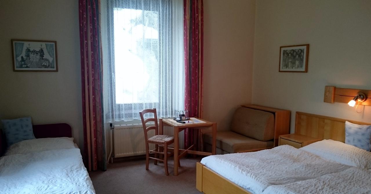 Hotel Zum Goldenen Hirschen Goestling an der Ybbs Ngoại thất bức ảnh