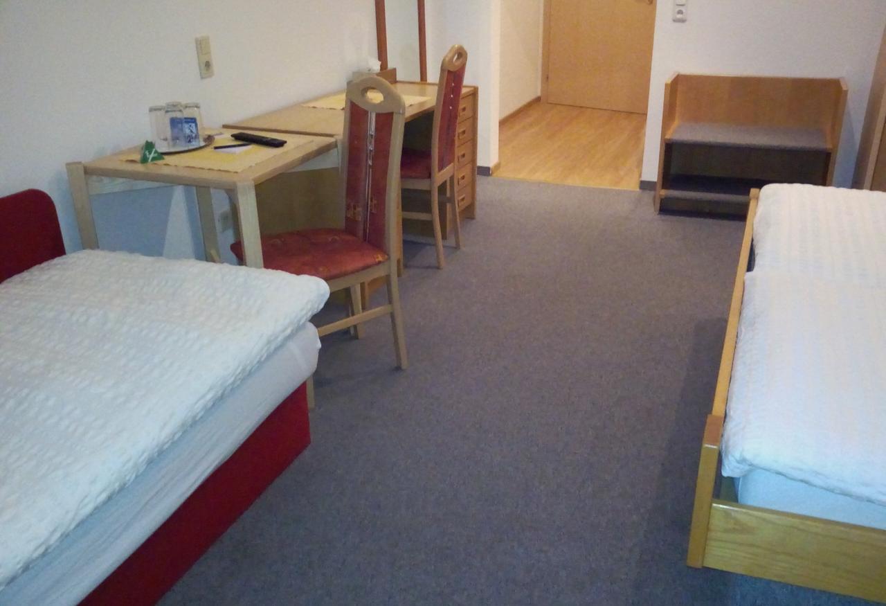 Hotel Zum Goldenen Hirschen Goestling an der Ybbs Ngoại thất bức ảnh
